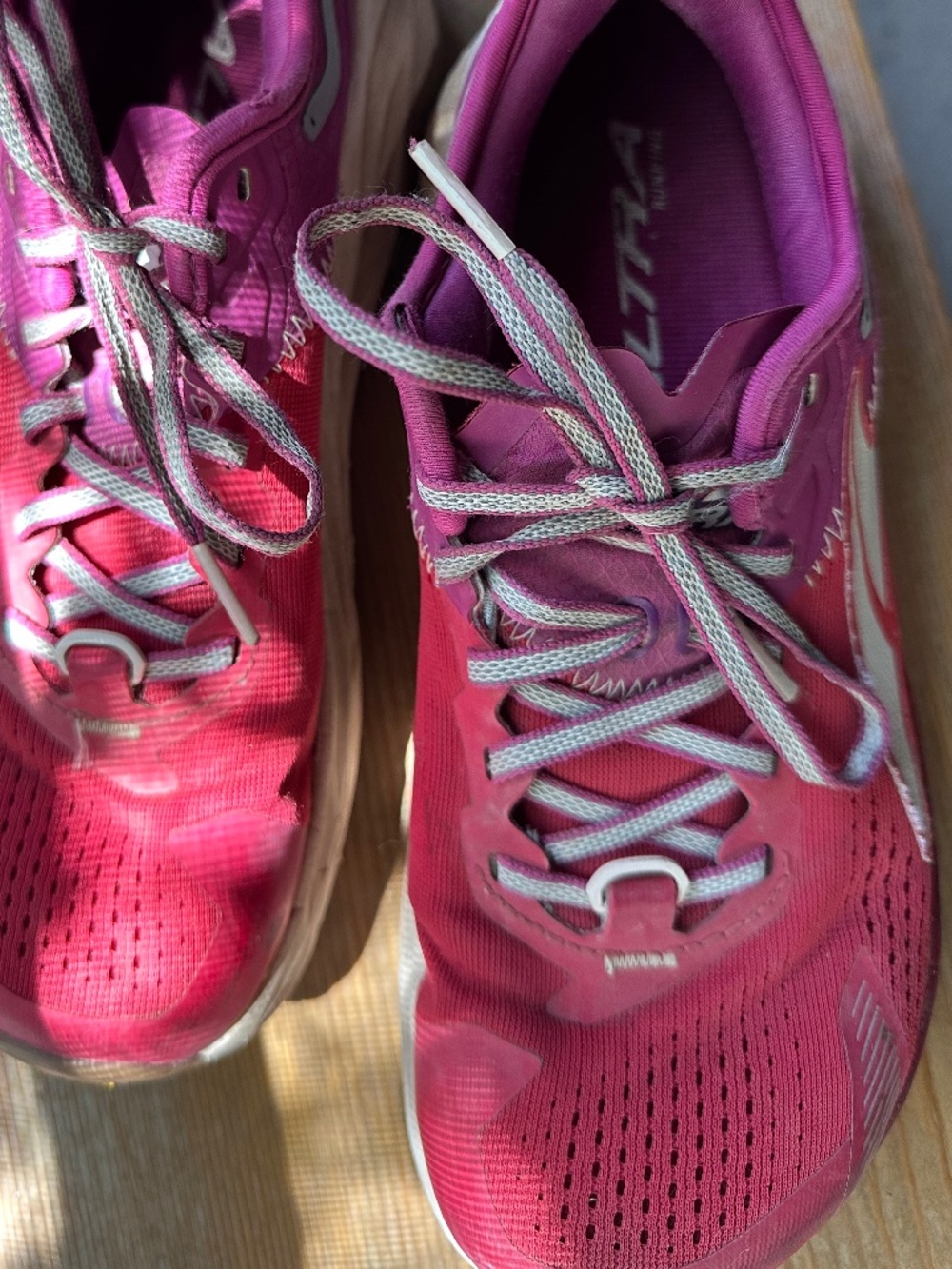 ALTRA Olympus 5 Running - Hiking Vibram Sneakers in Red Raspberry, US W 8